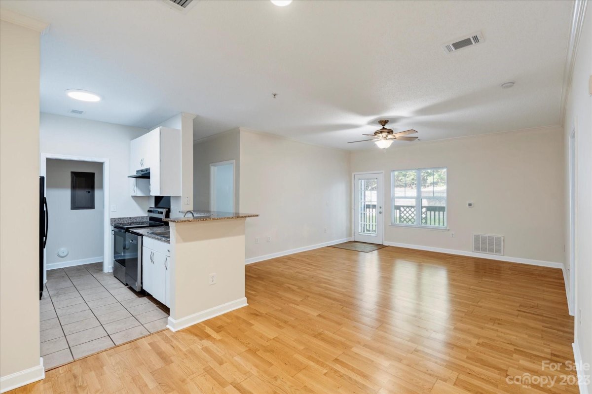 2000 Olde Eastwood Village Boulevard C101
