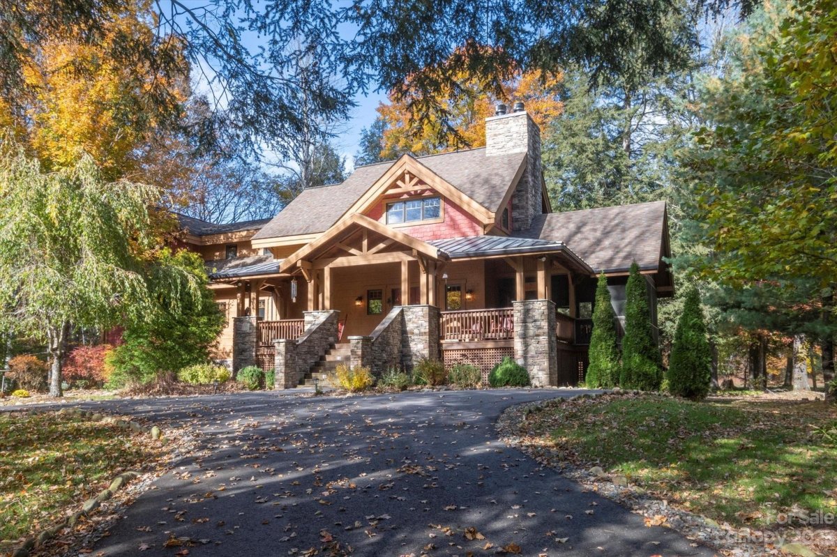 202 Riverlinks Drive