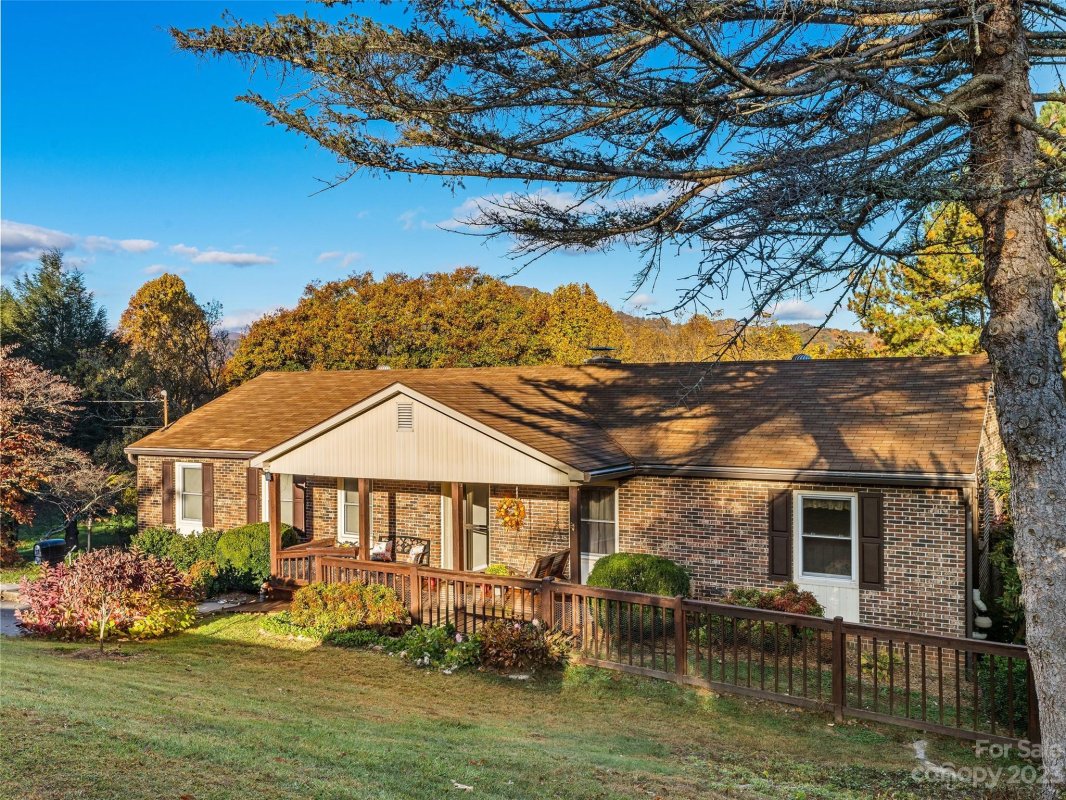 95 Leaf Lane