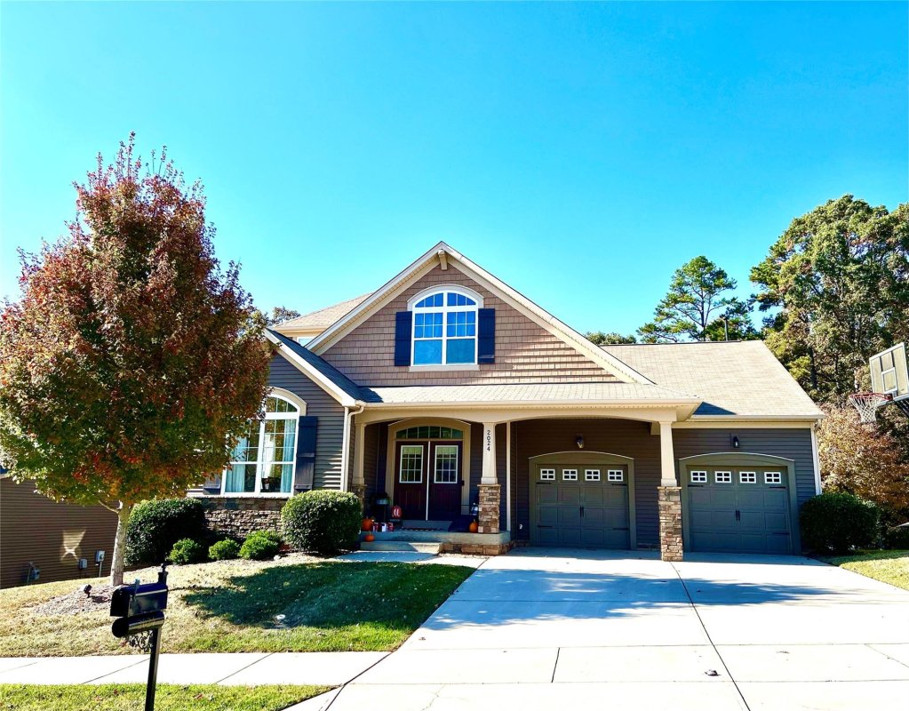 2024 Wade Hampton Circle