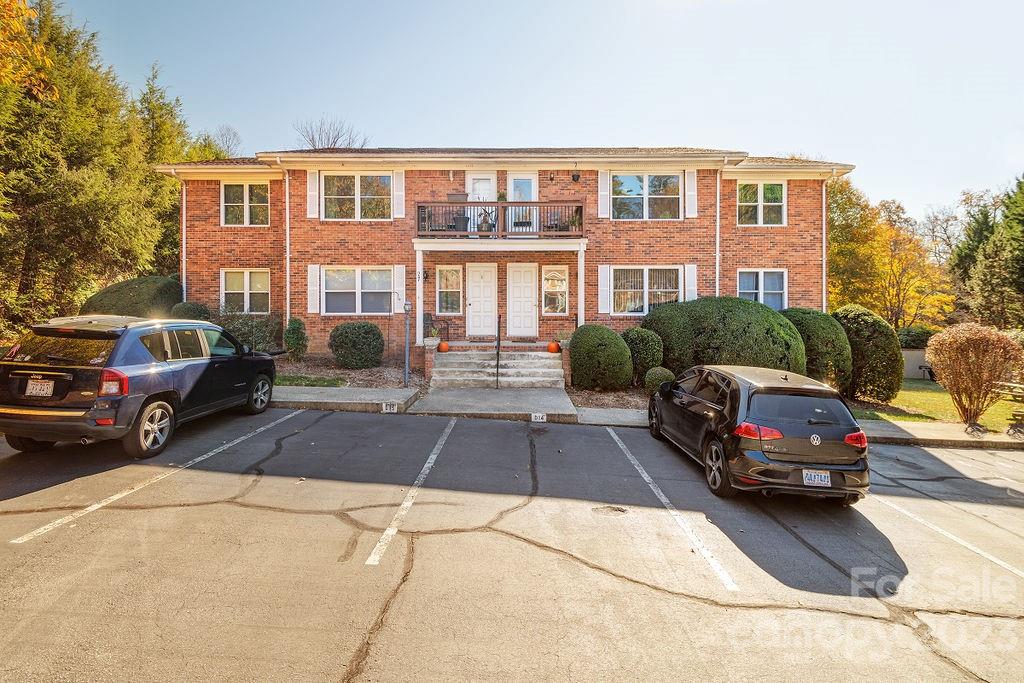 27 Capri Lane 14D
