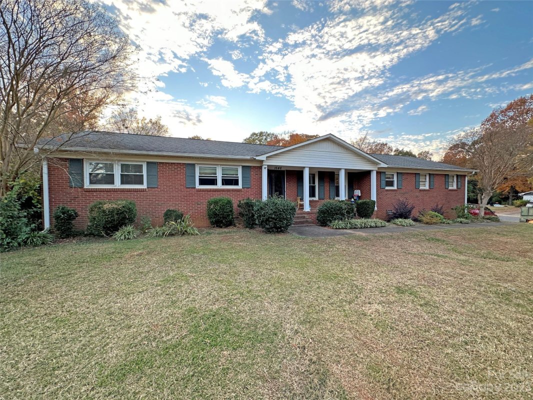 1646 Colony Road