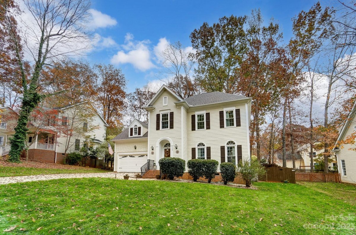 7809 Forest Oaks Lane