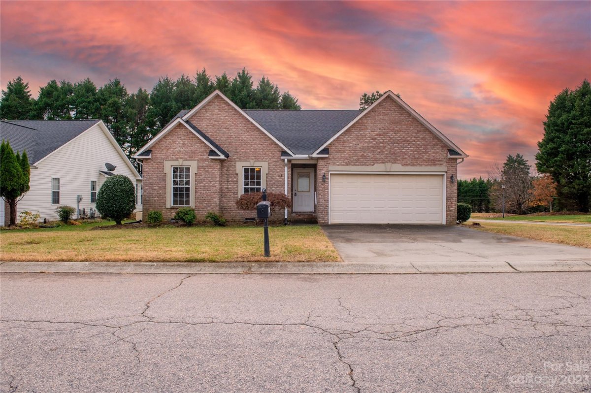 1116 Overhill Road