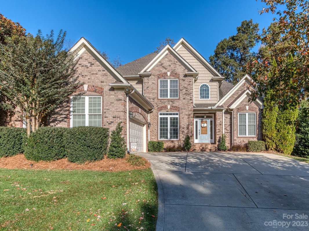 5855 Tipperary Drive