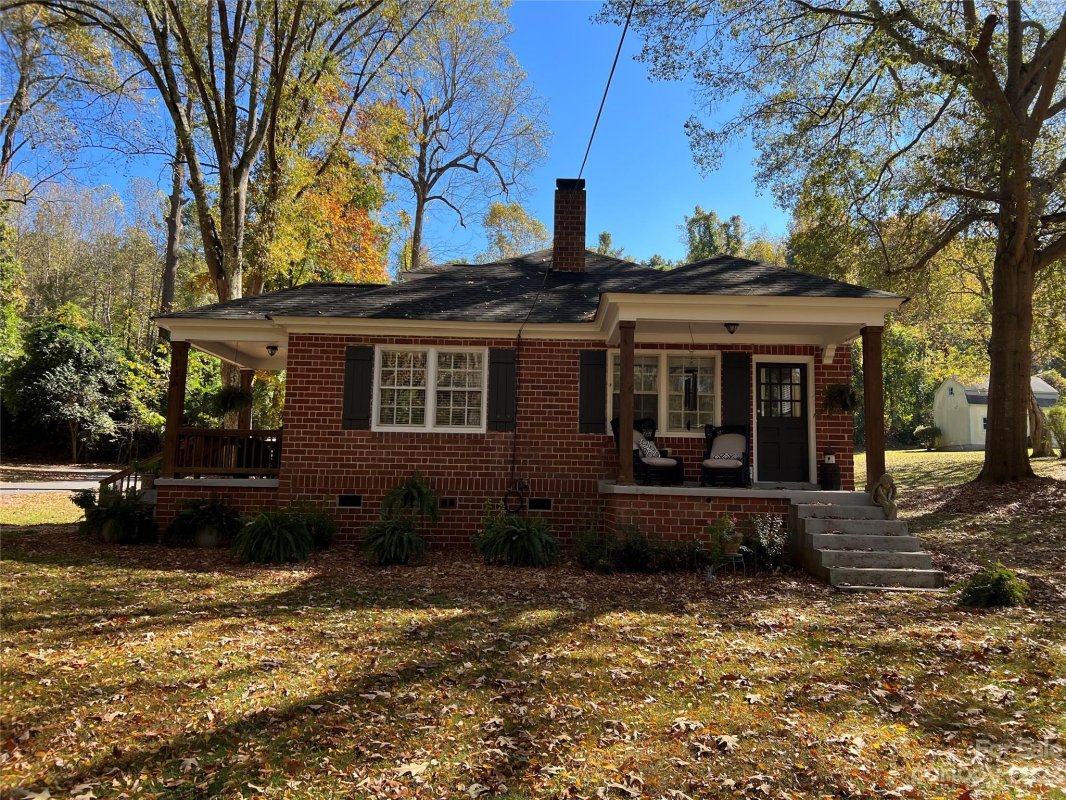 136 Still Avenue