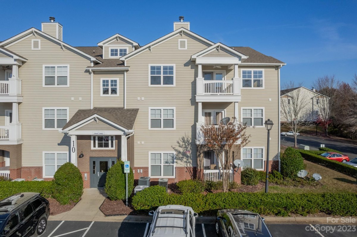 19882 Deer Valley Drive
