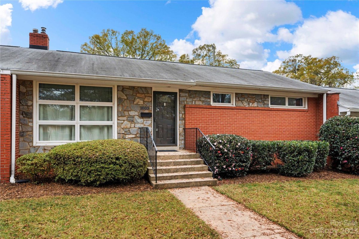 1003 Andover Road