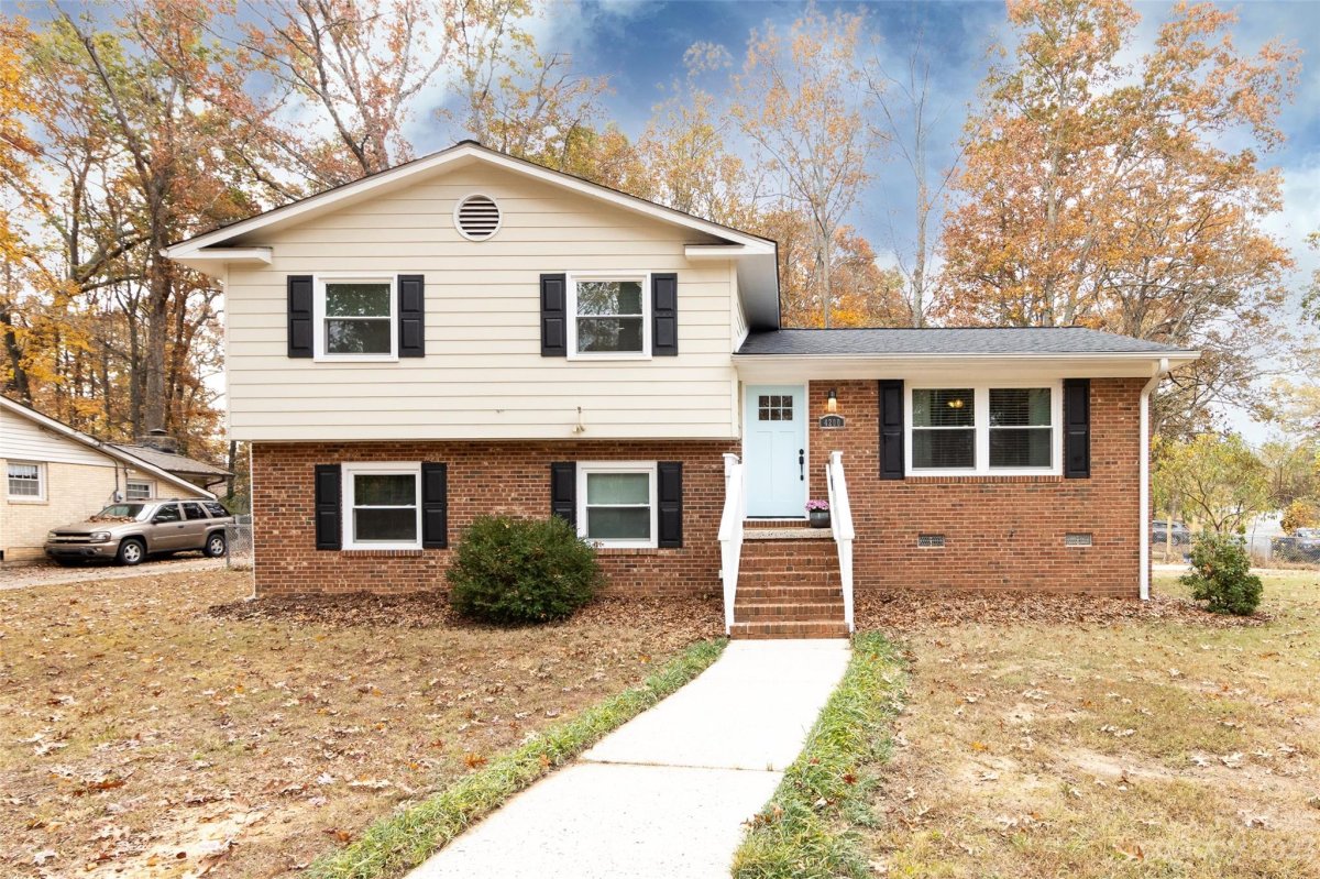 4200 Dunwoody Drive