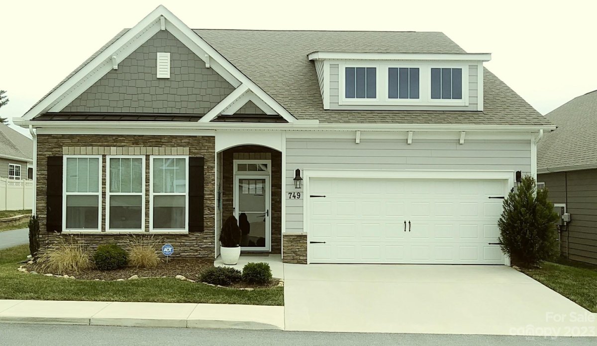 749 Summerfield Place