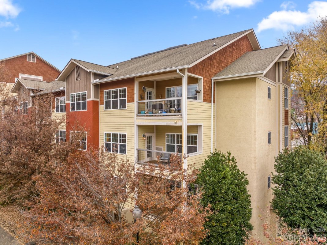 175 S Lexington Avenue 203