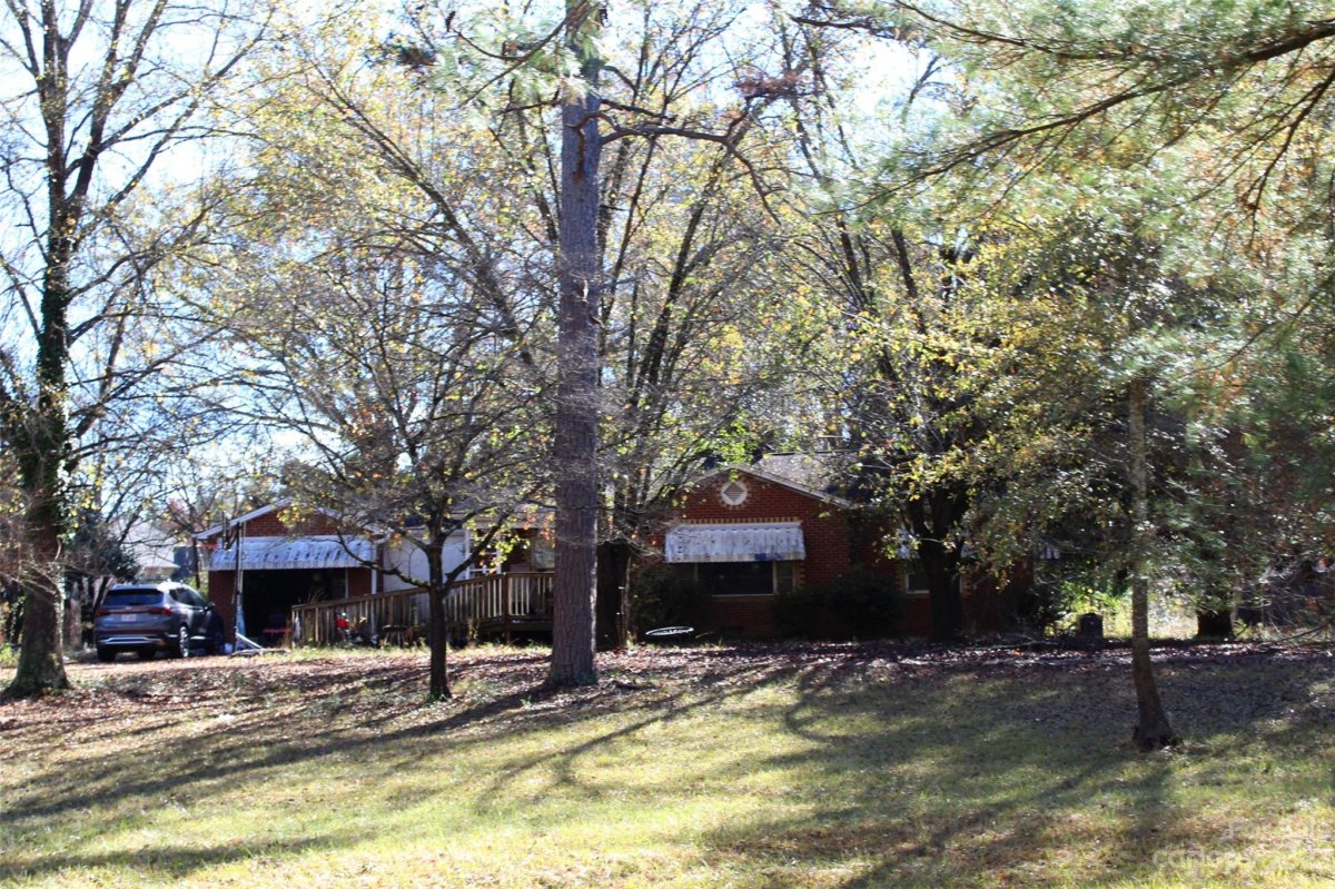 2390 Dixon Road