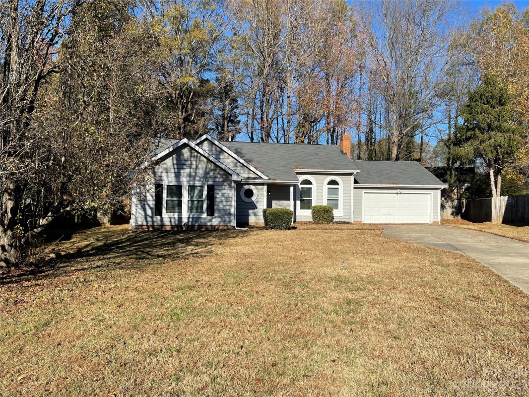 2002 David Earl Drive