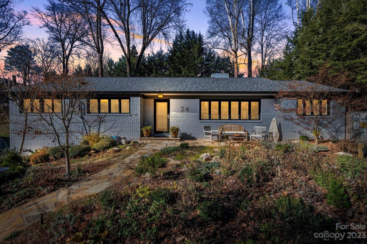24 Maplewood Road