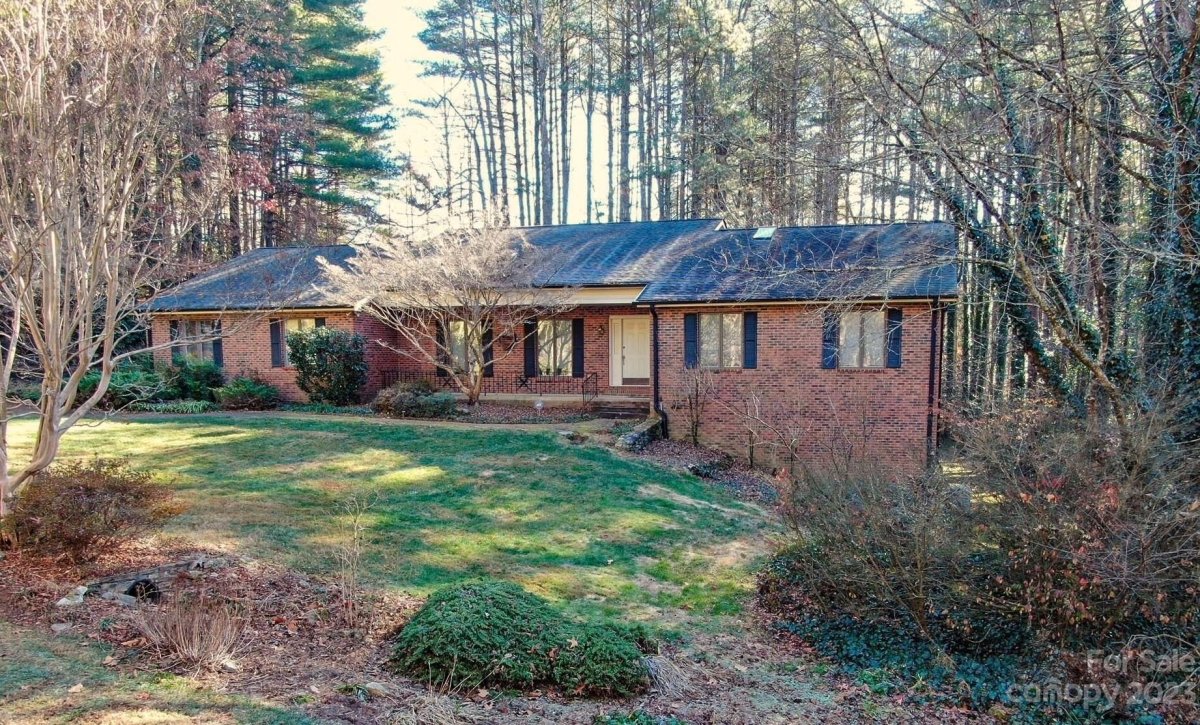 9 Westbridge Drive