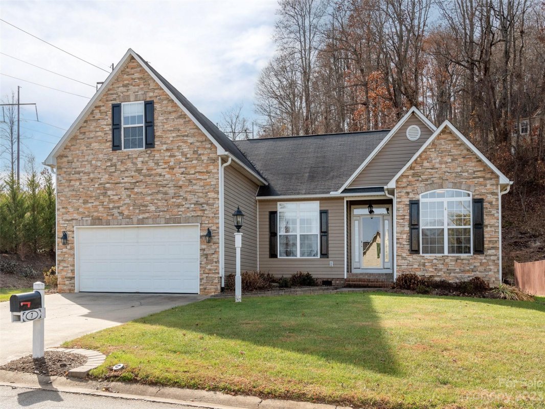 7 Groton Way