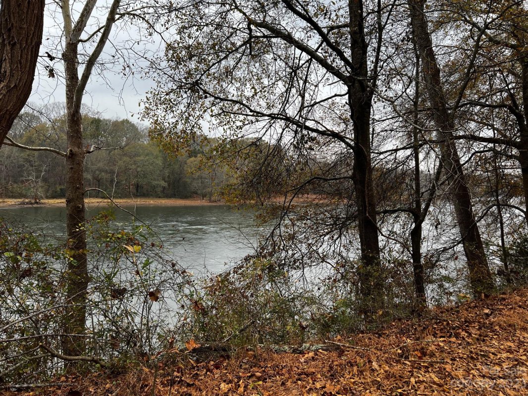 Lot 155 Lookout Dam Road
