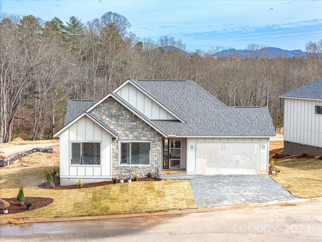 304 Avery Trail Drive 19