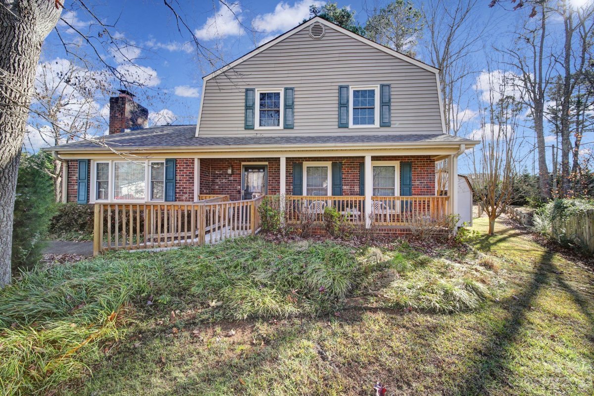 132 Brownstone Court