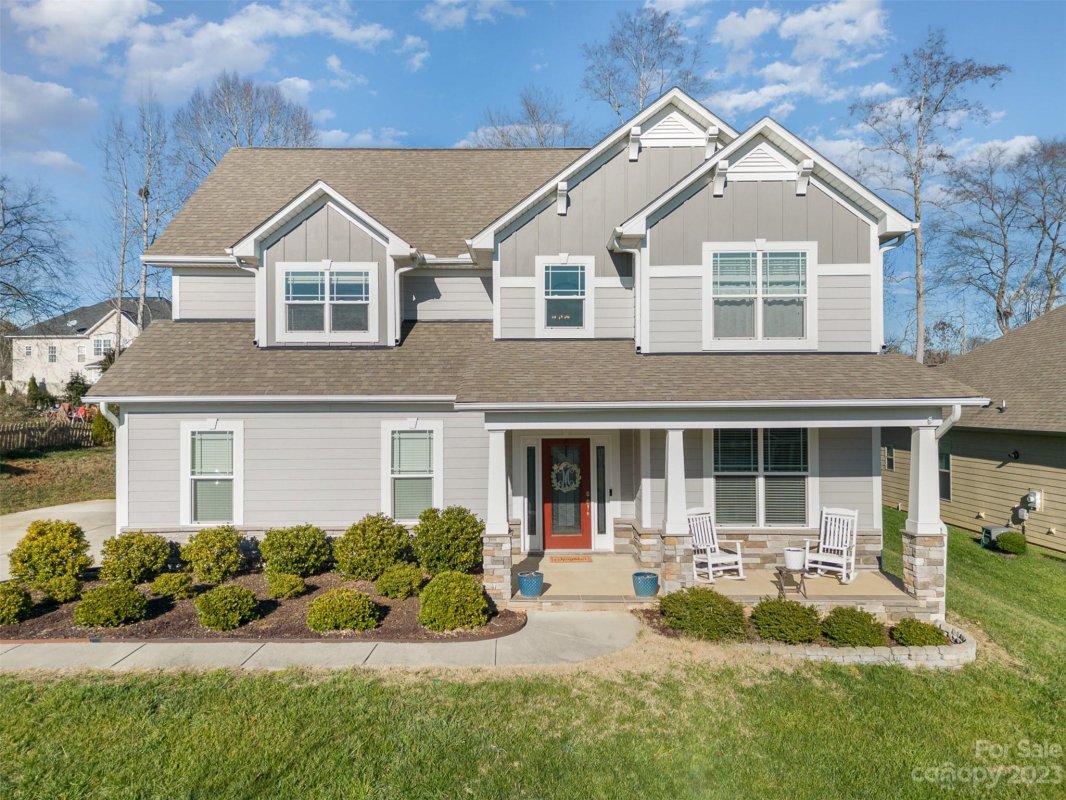 1025 Brookdale Lane