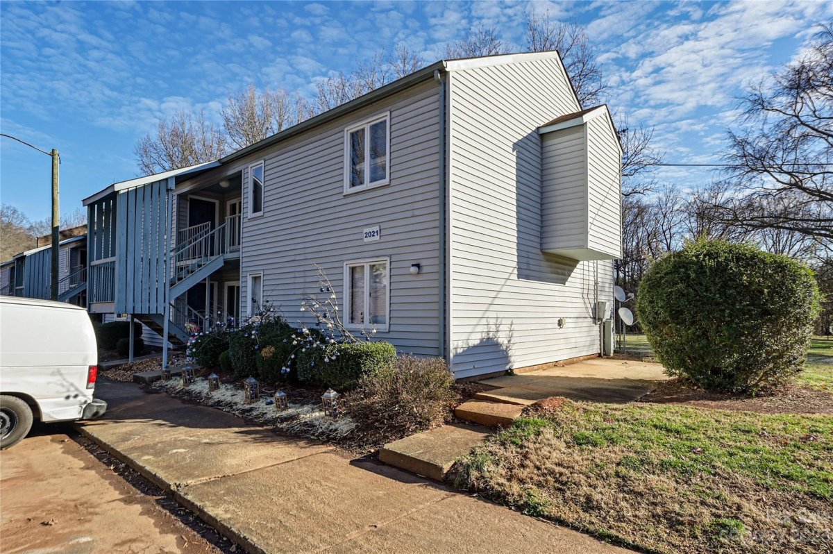 2021 Harvest Lane