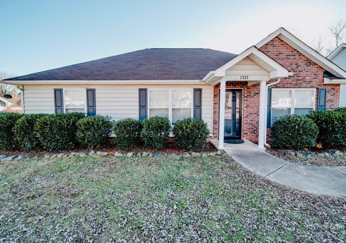 1737 Rosewell Drive