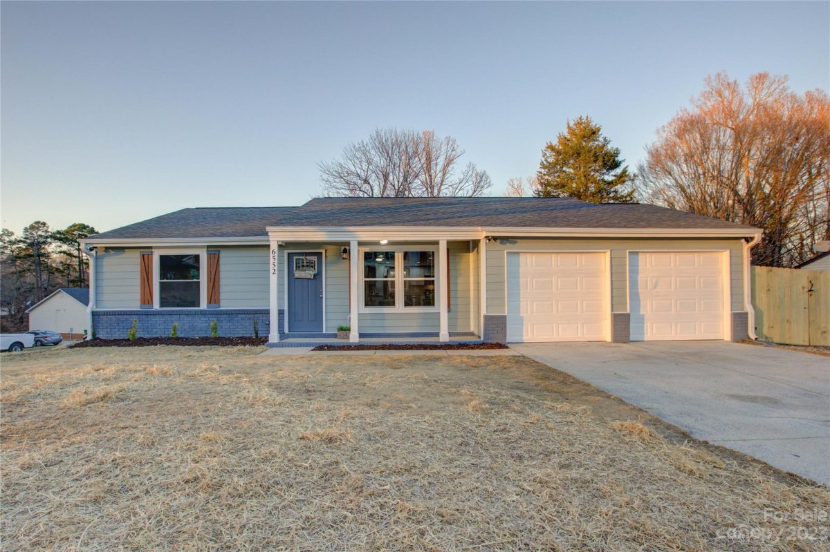 6552 Rocklake Drive