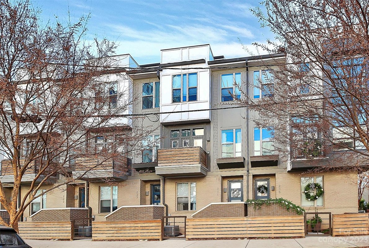 231 Doggett Street