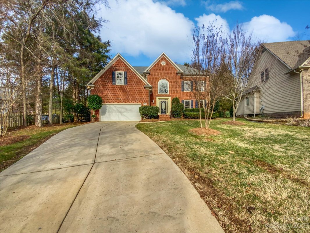 12307 Oakbriar Lane