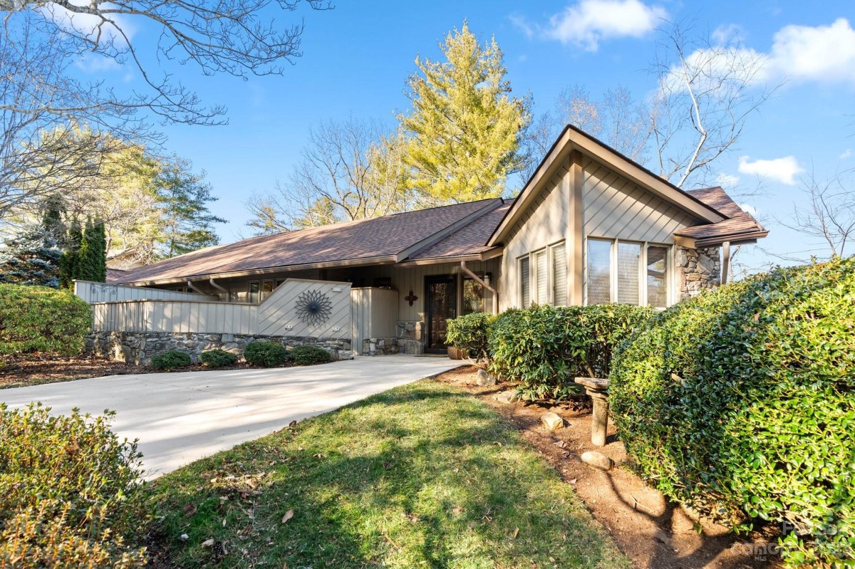 302 Timber Drive