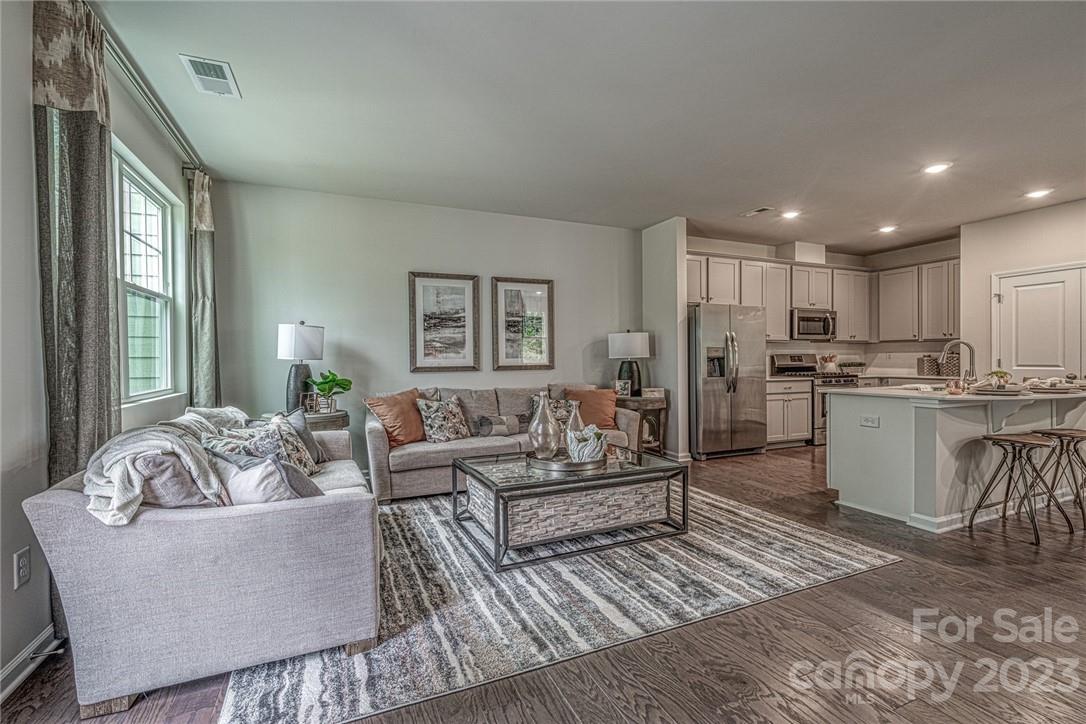 6031 Chelsea Oaks Ridge 2080