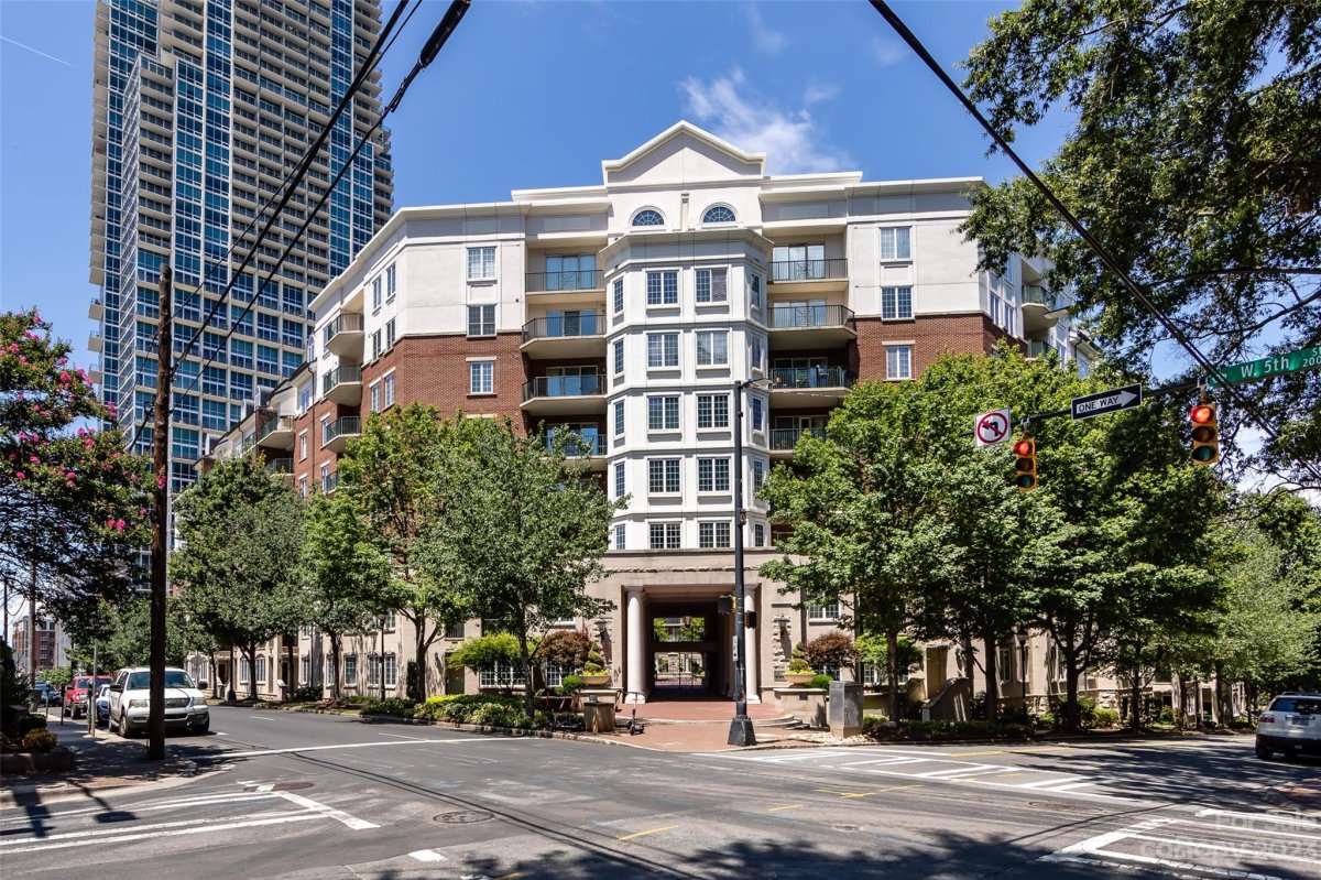 300 5th Street 553