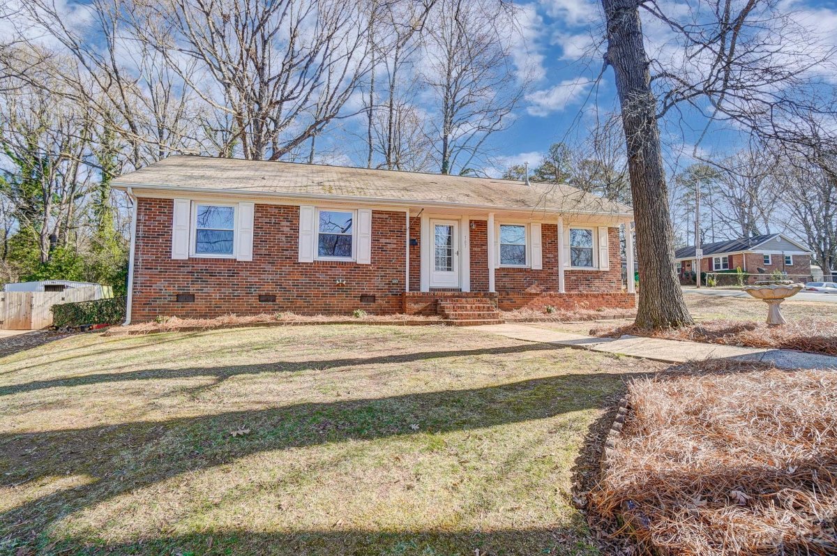 707 Ranch Road