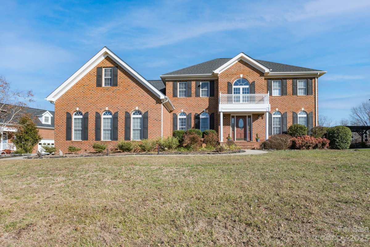 1214 Emerald Lake Drive