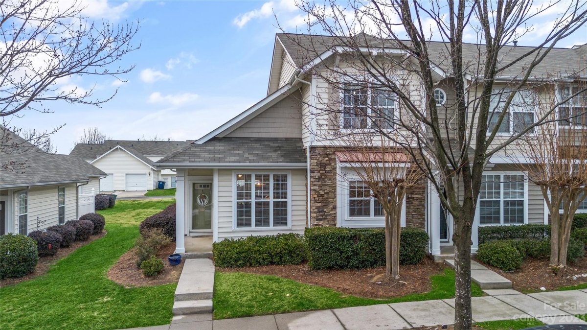 1144 Drummond Lane
