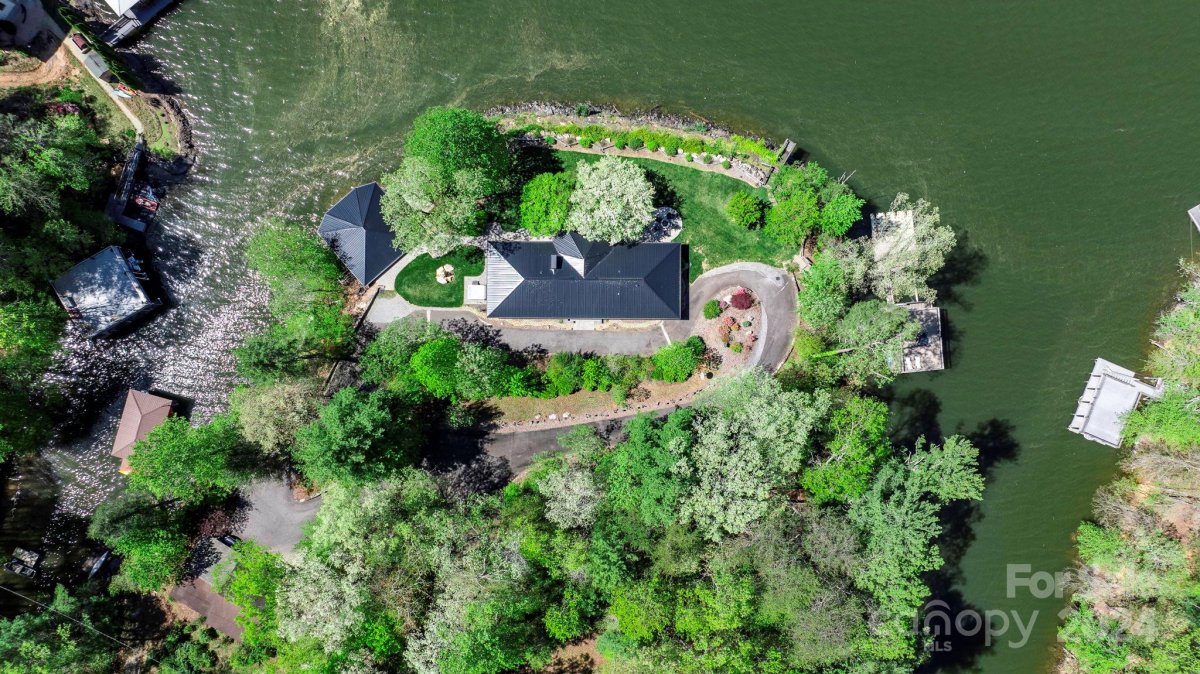463 Lakeview Hills Drive