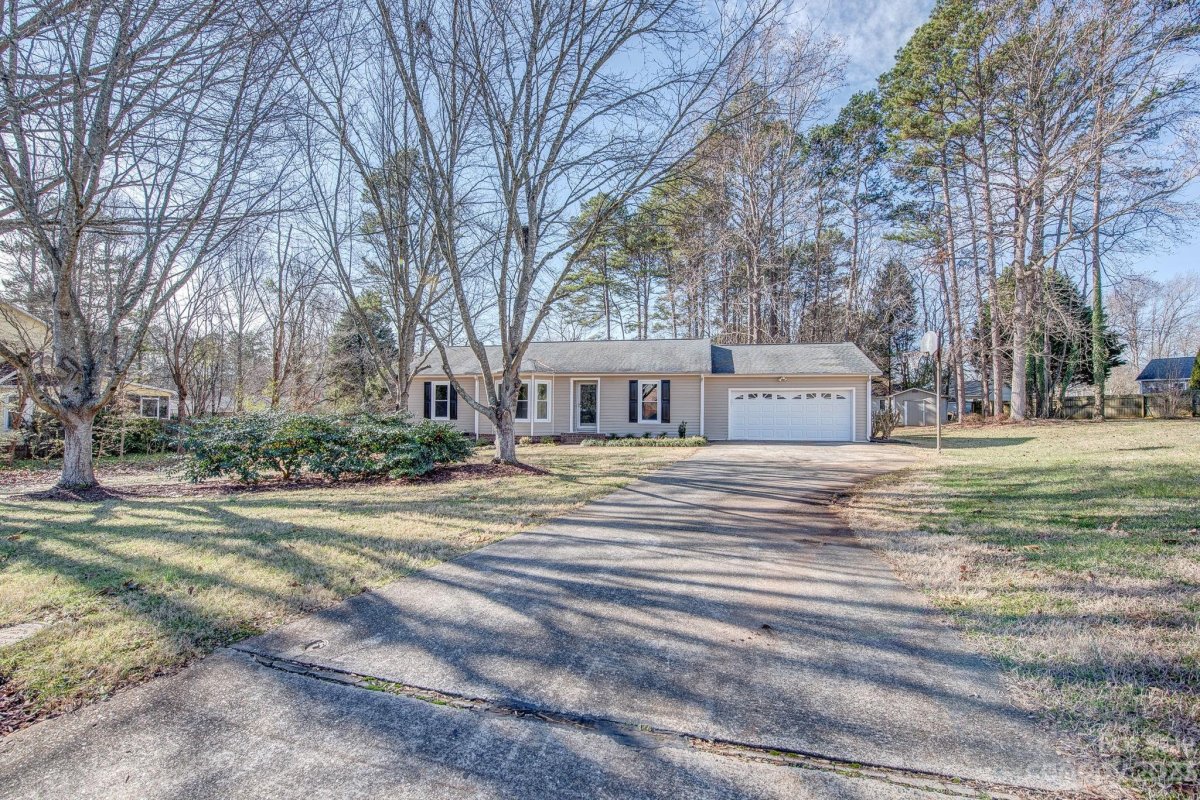 131 Smoke Tree Court
