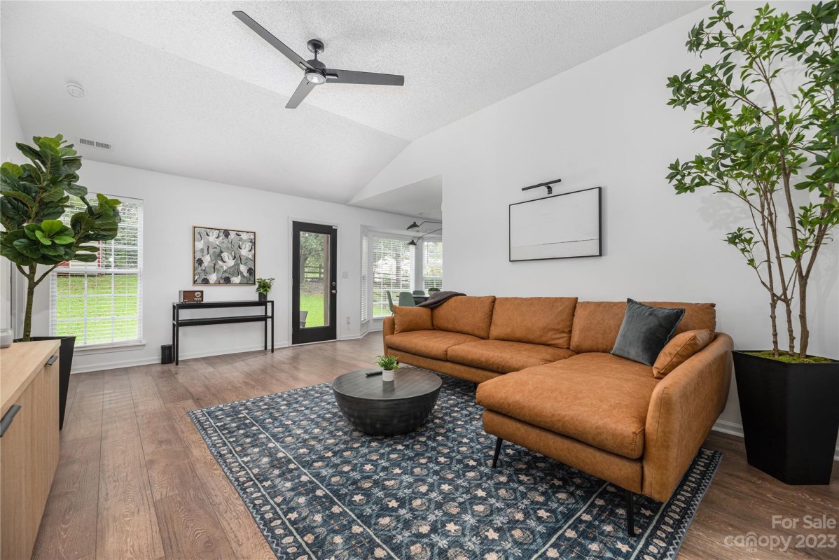 8409 Hornwood Court
