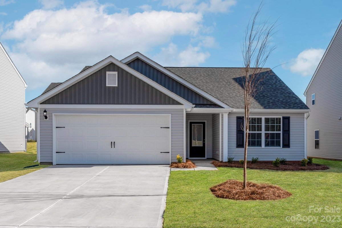 409 Apex Circle