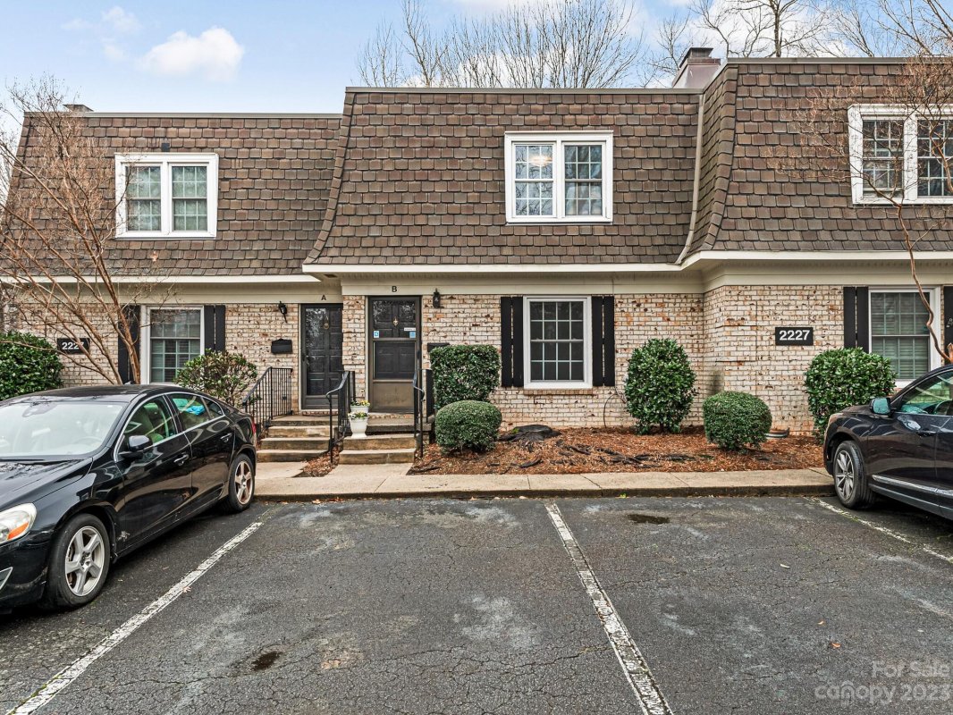 2227 Rexford Road B