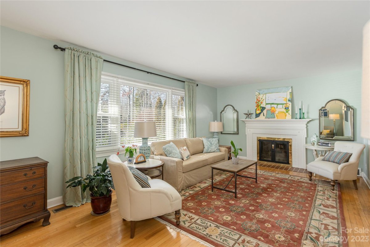 114 Beverly Road