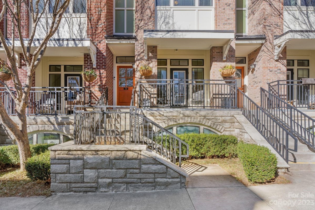 73 Stamford Street w/Garage