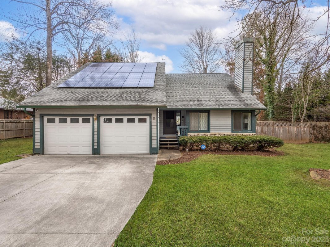 11 Golden Oaks Lane