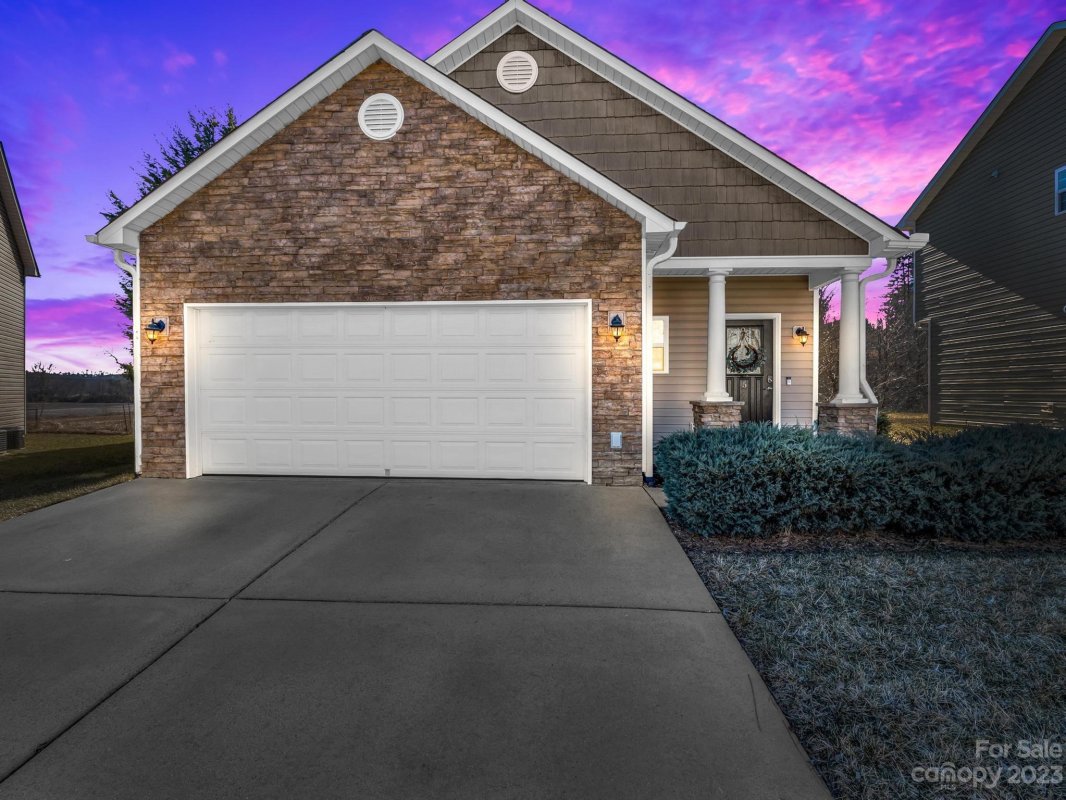5 Maxim Court