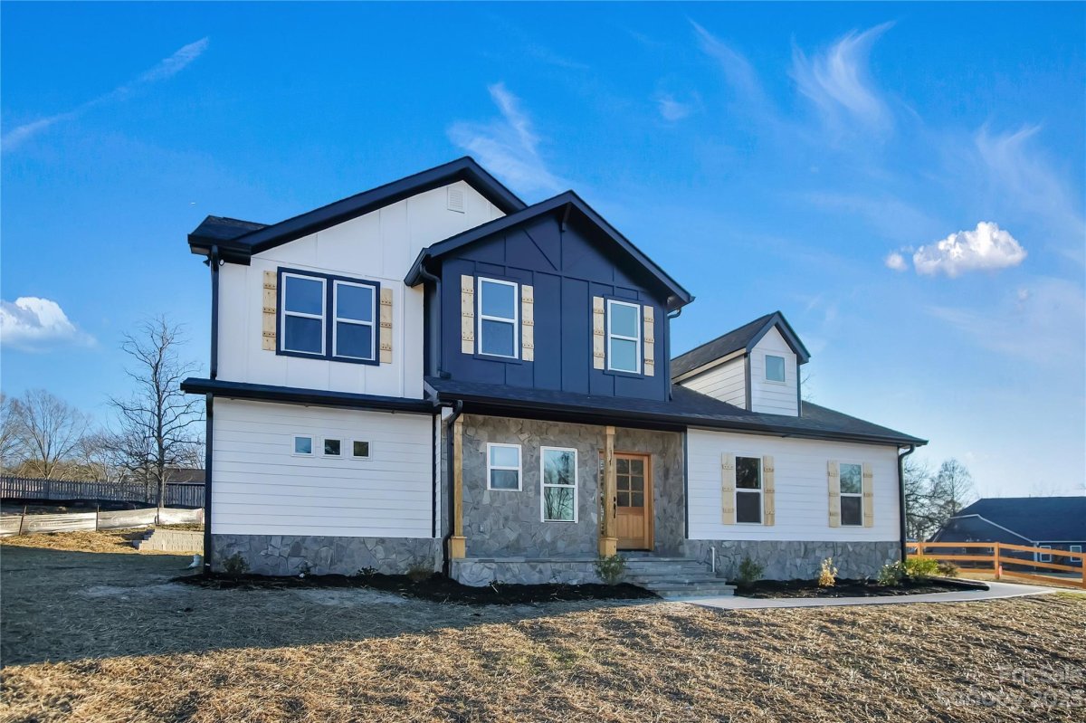 117 Starmount Drive