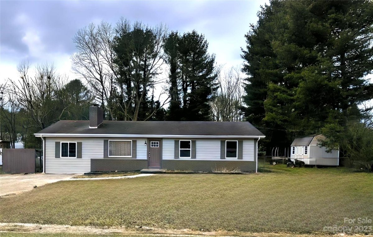 211 Garden Lane