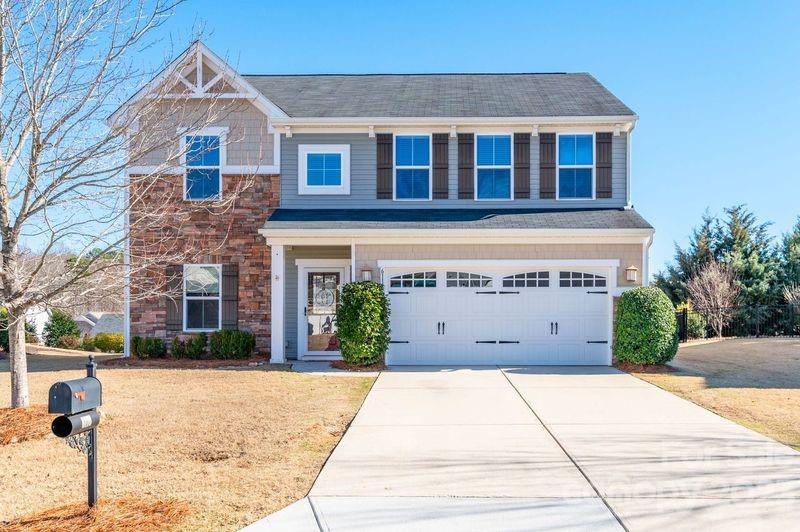 6116 Canyon Trail