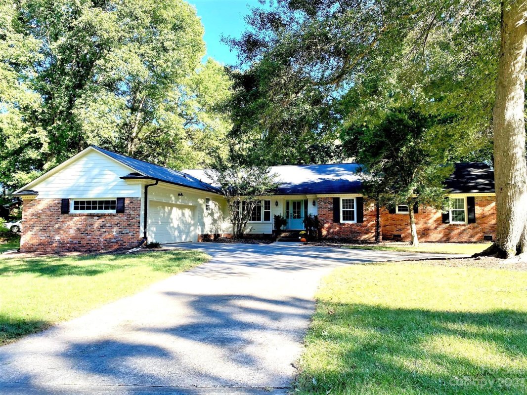 232 Glencurry Drive
