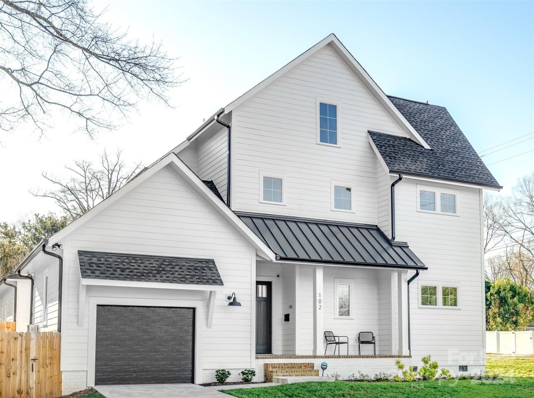 102 N Smallwood Place