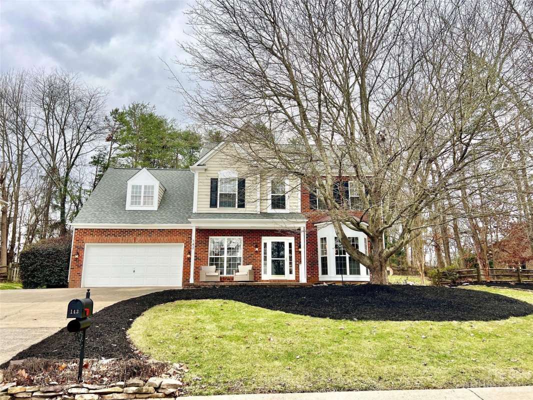 143 W Maranta Road